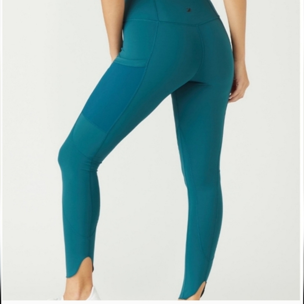 Glyder Flash Leggings Women's Size Medium Side‎ Mesh Pockets